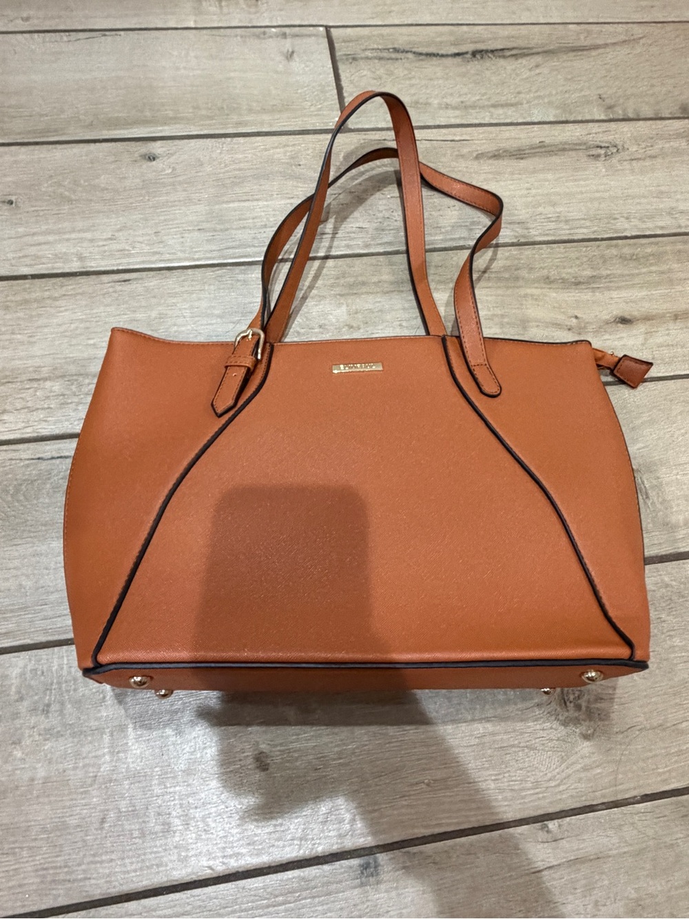 Structured Tan Tote Handbag with Dual Straps
